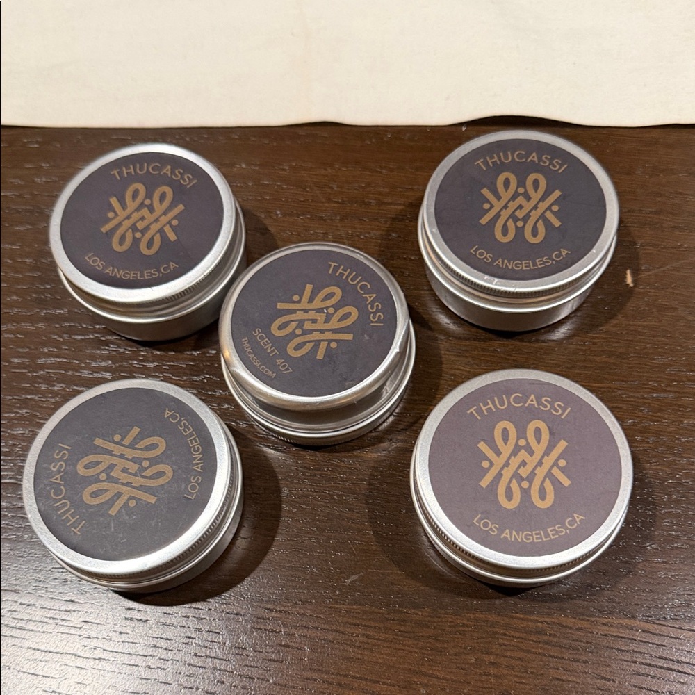 5 Brand New “THUCASSI” Candles